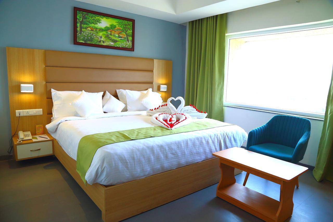 Abhayaa Hotel 维沙卡帕特南 外观 照片