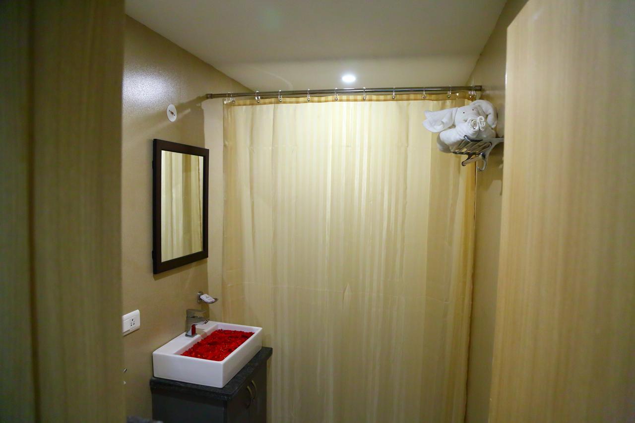 Abhayaa Hotel 维沙卡帕特南 外观 照片