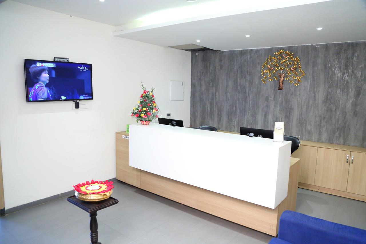 Abhayaa Hotel 维沙卡帕特南 外观 照片