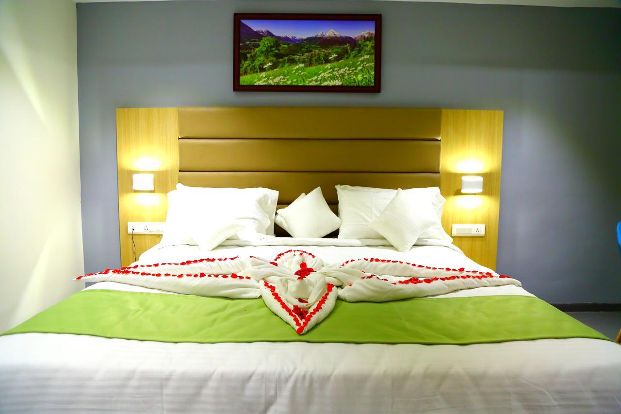 Abhayaa Hotel 维沙卡帕特南 外观 照片