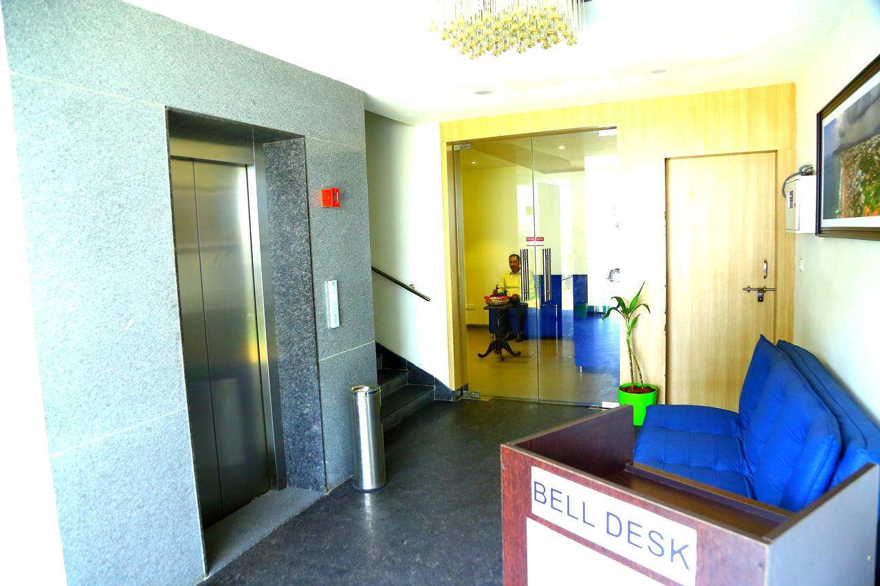 Abhayaa Hotel 维沙卡帕特南 外观 照片