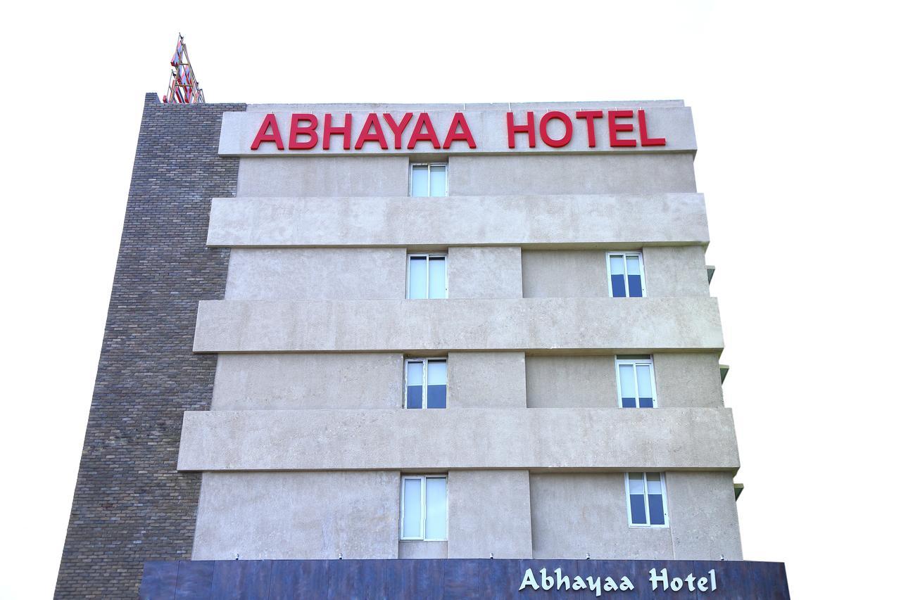 Abhayaa Hotel 维沙卡帕特南 外观 照片